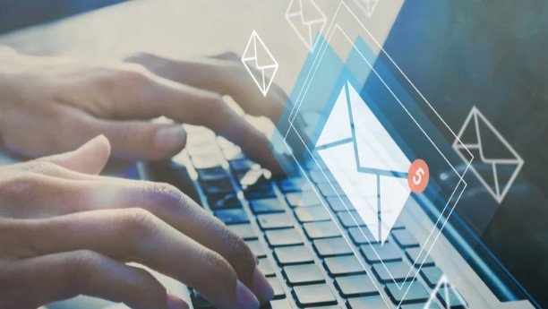 How to Build an Email List From Your Business Website - Turn Visitors Into Subscribers