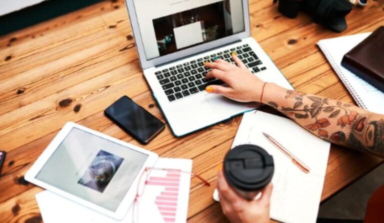 How to Update Old Blog Posts That Are Losing Traffic Before Rewriting Everything